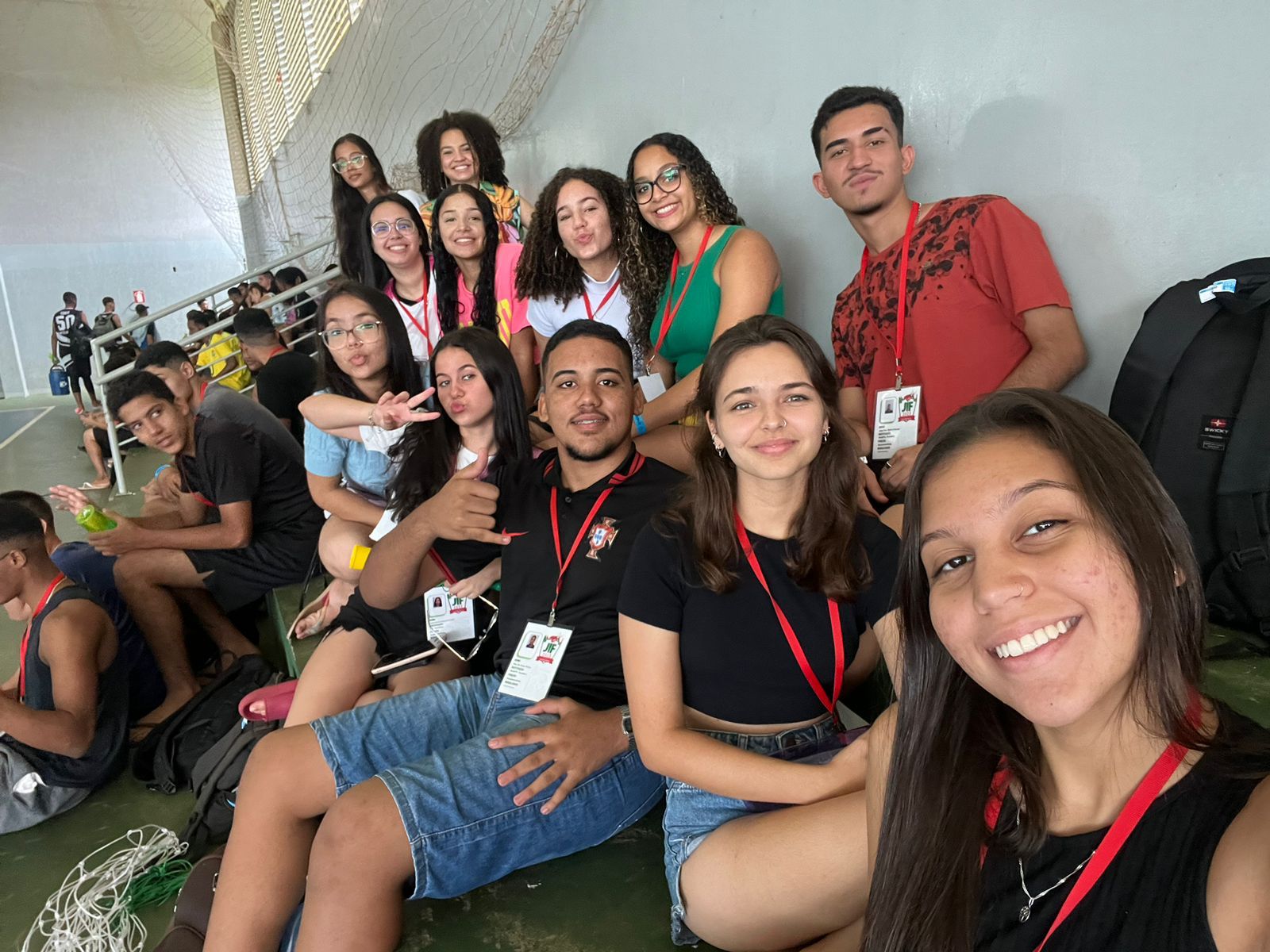 Os estudantes do Câmpus Itumbiara integraram as equipes representantes do IFG no times de handebol masculino e feminino e futsal masculino